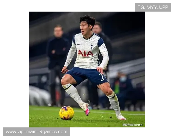 流浪者抓住右路空档连续渗透，撕开对手防线的秘密武器