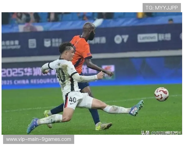 英格兰小将爆发，梅开二度救主，英格兰年轻小将